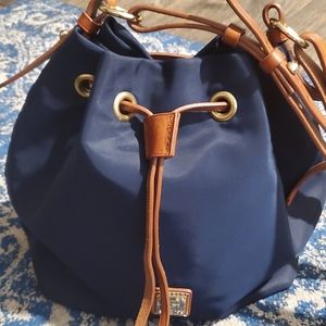 Dooney&Bourke